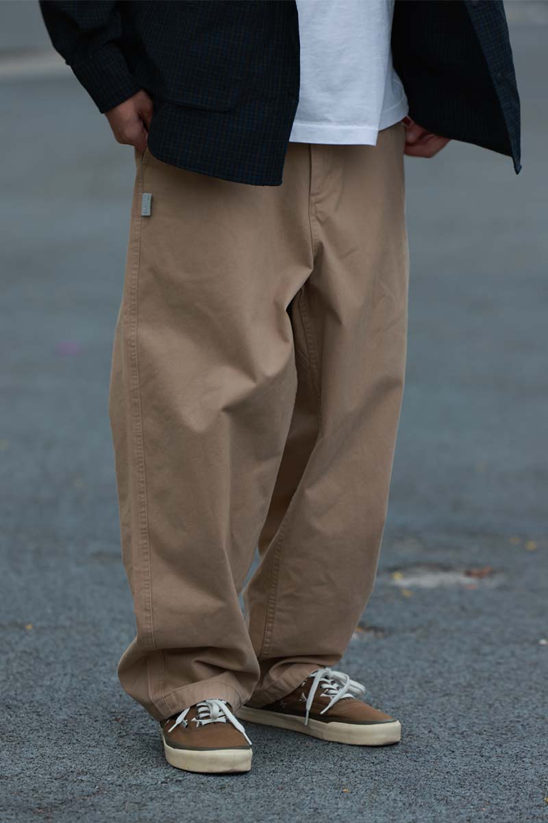 ウォッシュ加工ゆったり微テーパードパンツPS1