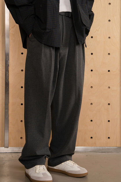 ウエストベルト付きフィットスラックスPS17