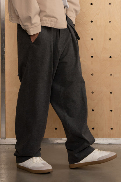 ウエストベルト付きフィットスラックスPS17